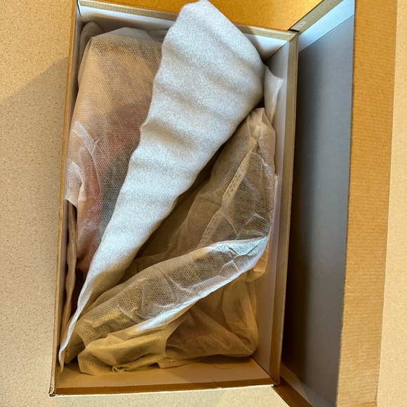 Christian Louboutin black high heels - Picture 9 of 9